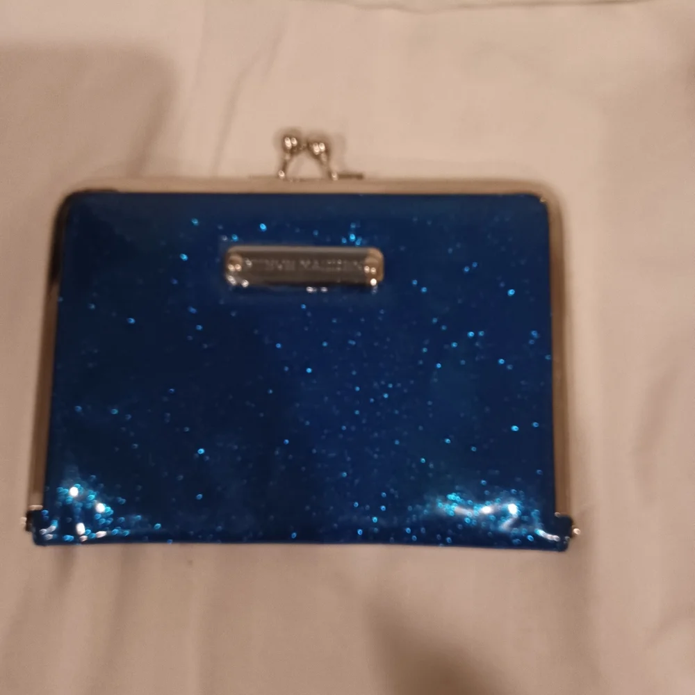 Wallet - Picture 1 of 3